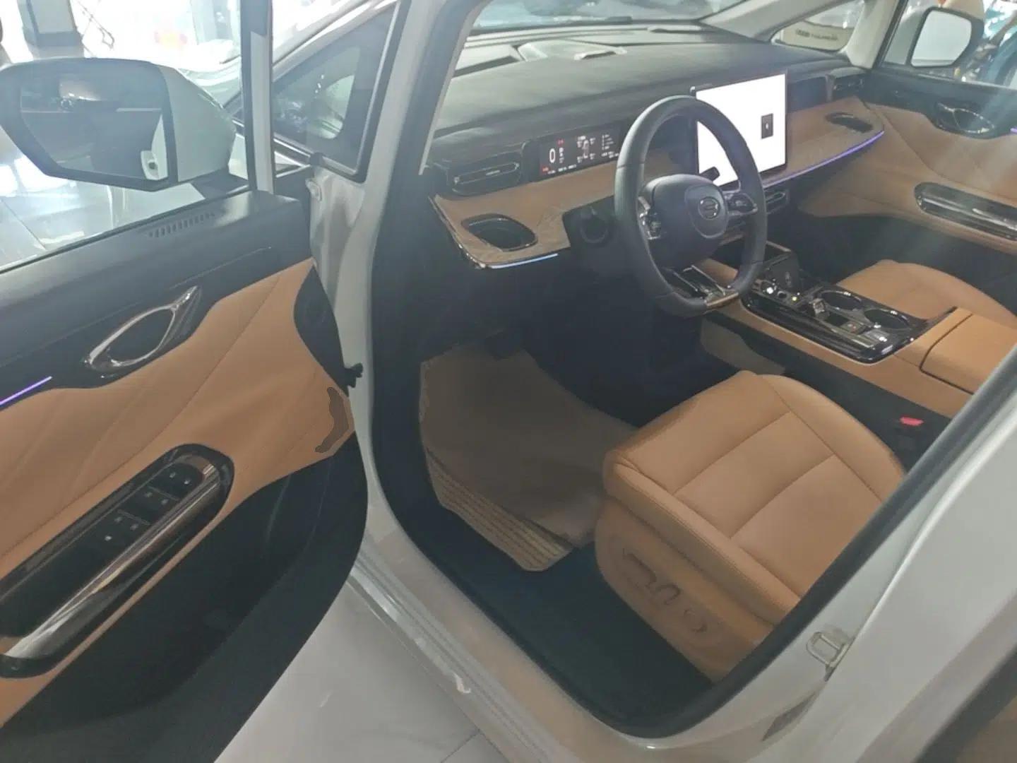 GAC Trumpchi E8 New Energy 2024 150km Longteng Glorious+ — миниатюра 18