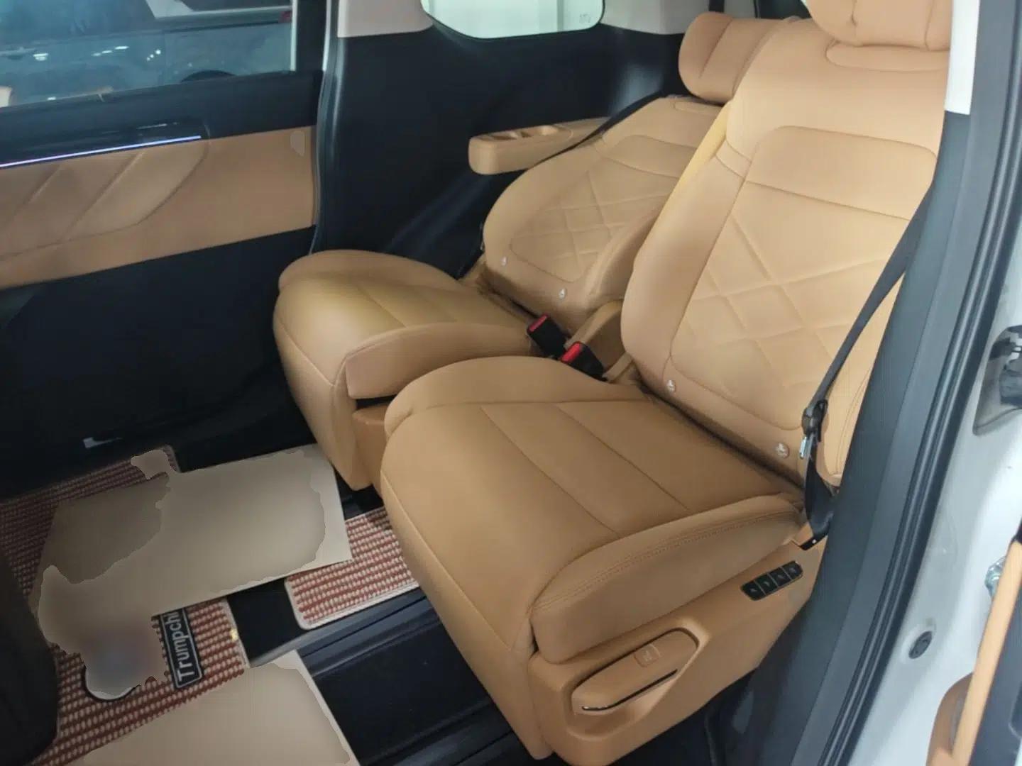 GAC Trumpchi E8 New Energy 2024 150km Longteng Glorious+ — миниатюра 20