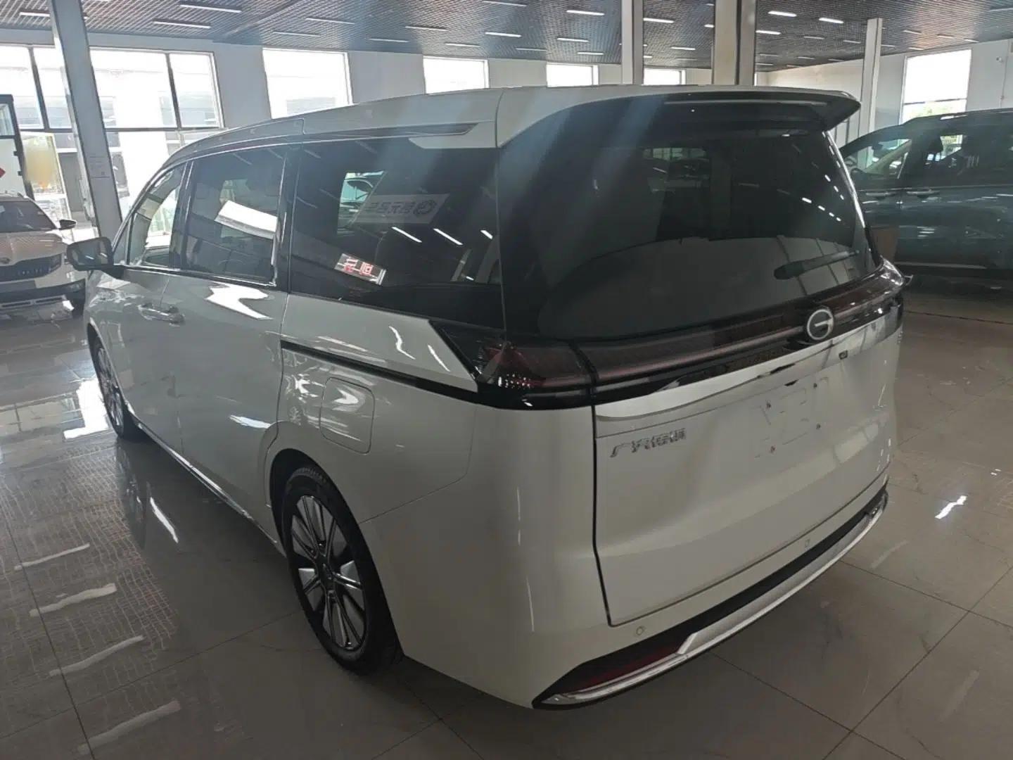 GAC Trumpchi E8 New Energy 2024 150km Longteng Glorious+ — миниатюра 4