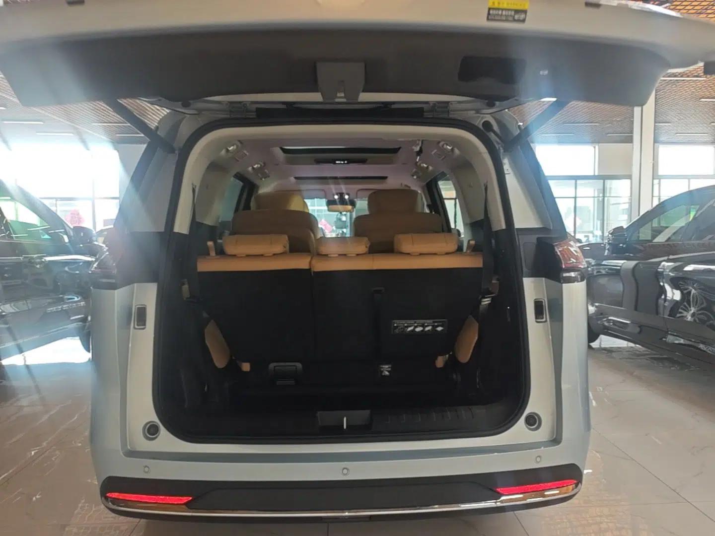GAC Trumpchi E8 New Energy 2024 150km MAX+ — миниатюра 22