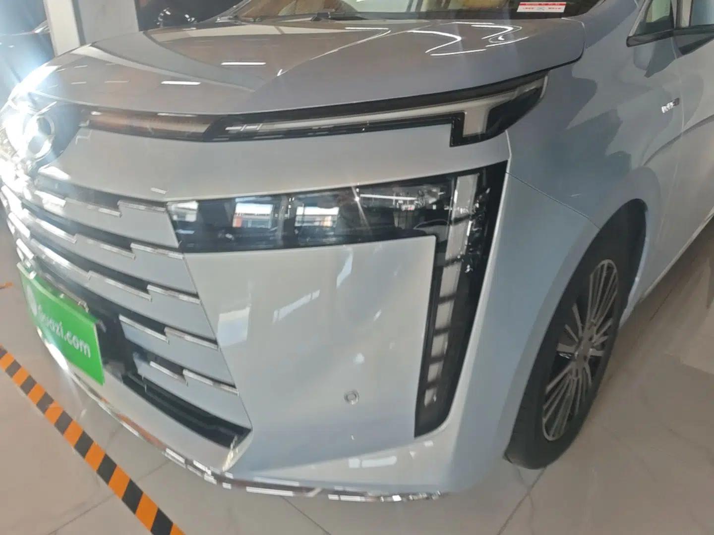GAC Trumpchi E8 New Energy 2024 150km MAX+ — миниатюра 8
