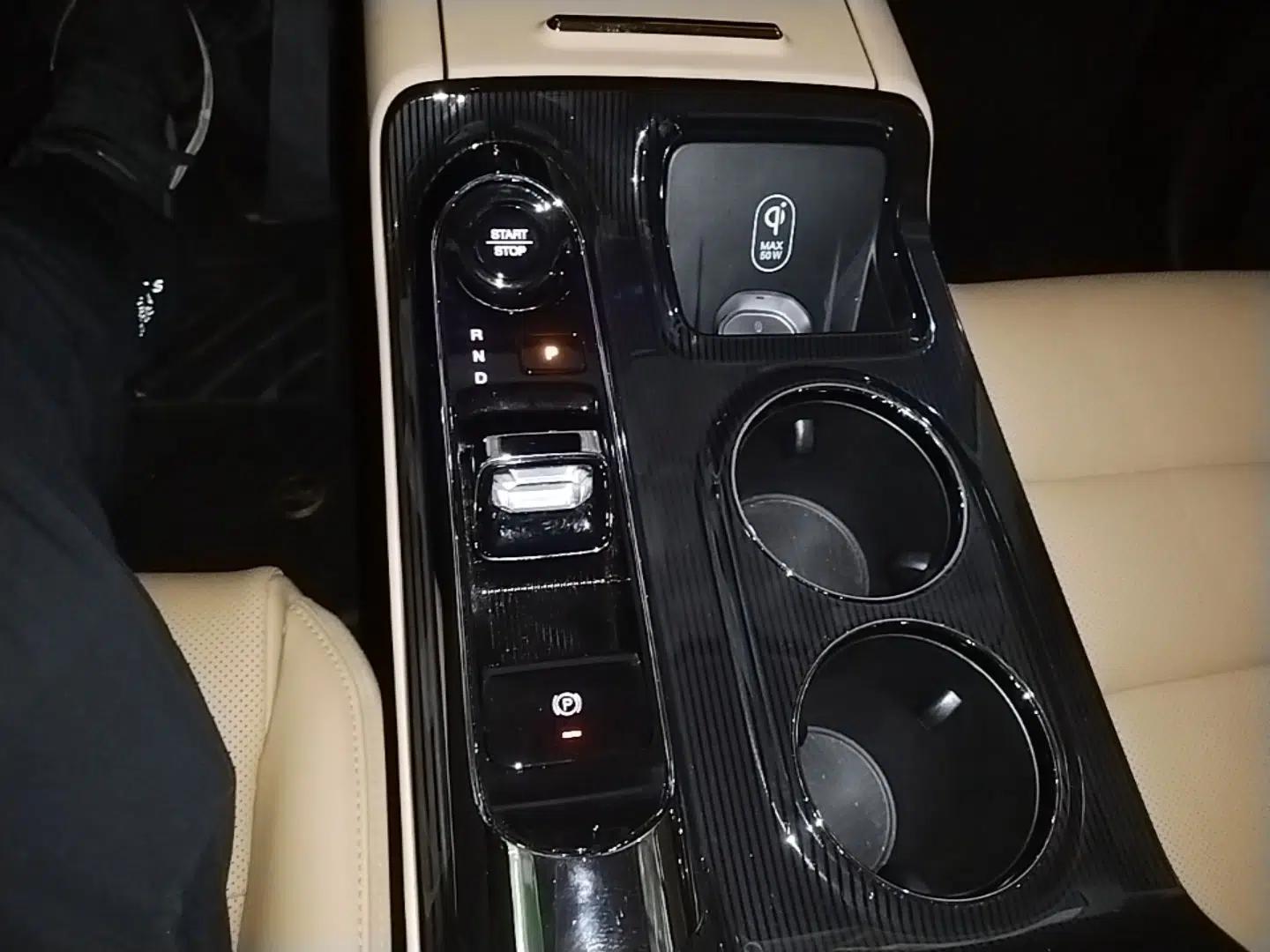 GAC Trumpchi E8 New Energy 2024 150km MAX+ — миниатюра 16