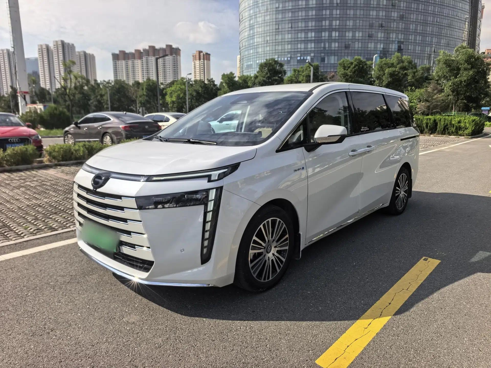 GAC Trumpchi E8 New Energy 2024 150km MAX+ — миниатюра 1