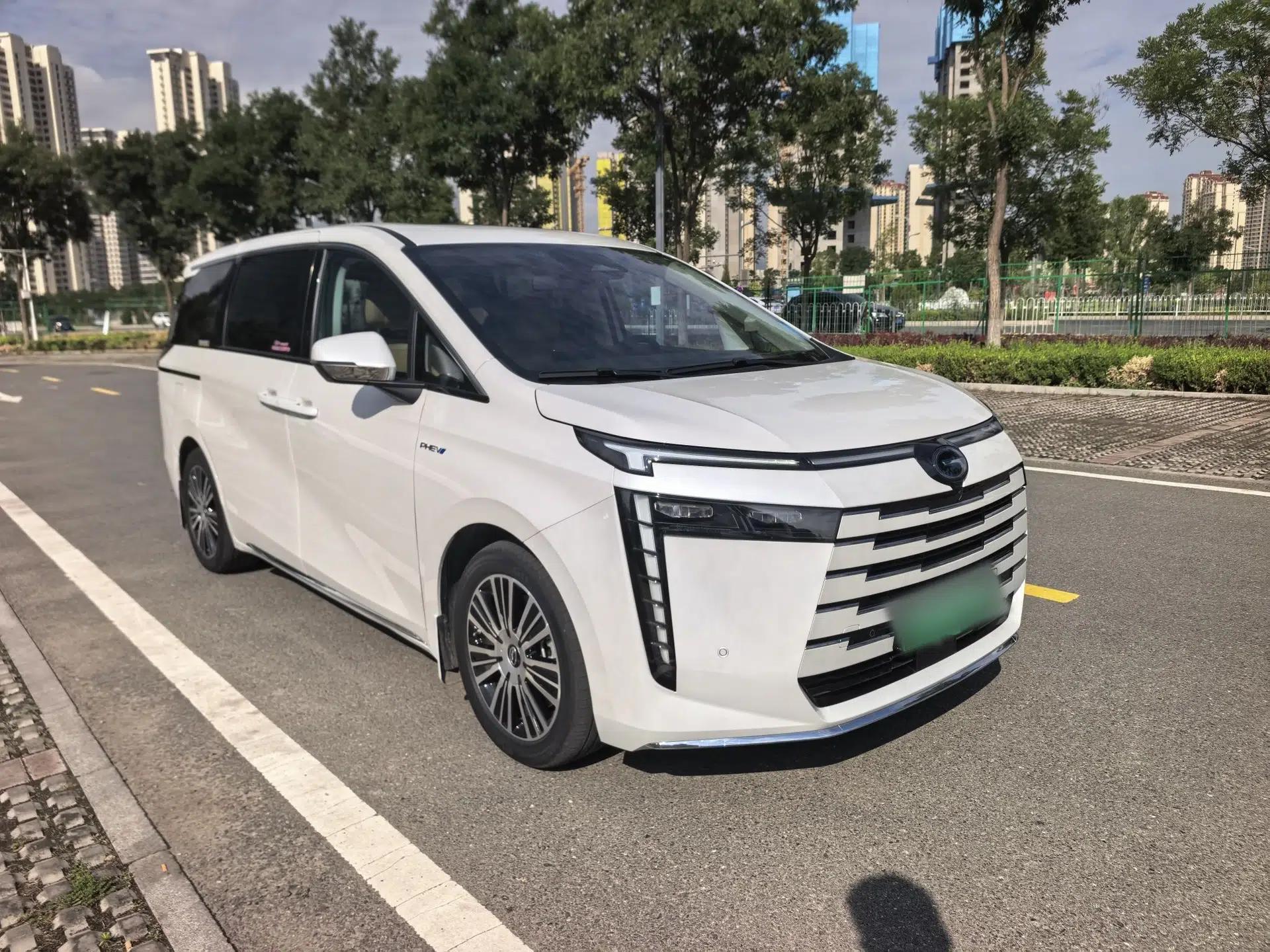 GAC Trumpchi E8 New Energy 2024 150km MAX+ — миниатюра 18