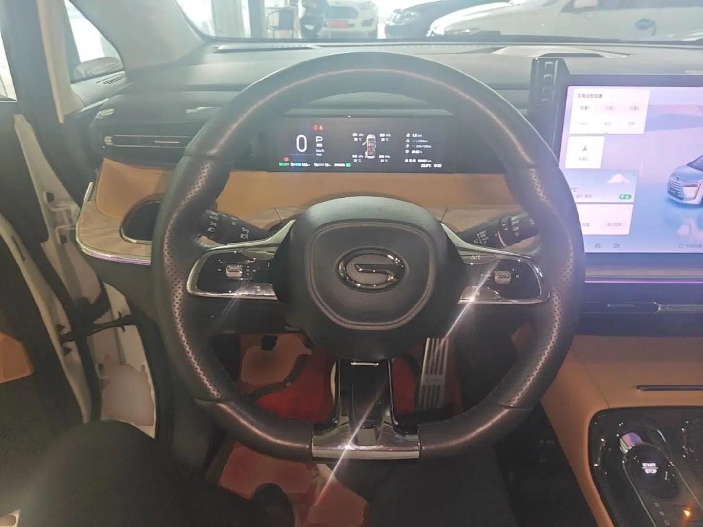 GAC Trumpchi E8 New Energy 2024 150km MAX+ — миниатюра 21