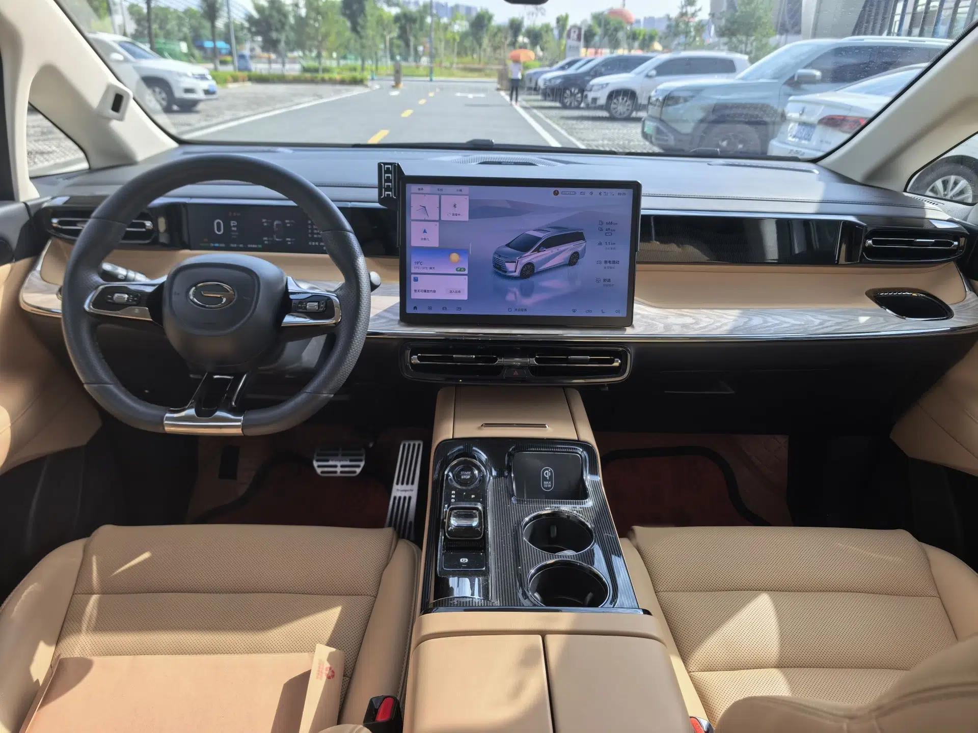 GAC Trumpchi E8 New Energy 2024 150km MAX+ — миниатюра 34