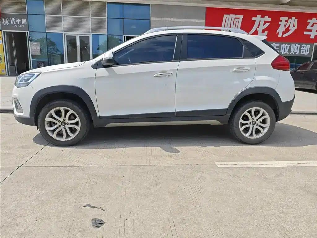 Chery Tiggo 3x 2020 Premium Edition 1.5L CVT Deluxe Edition — миниатюра 3