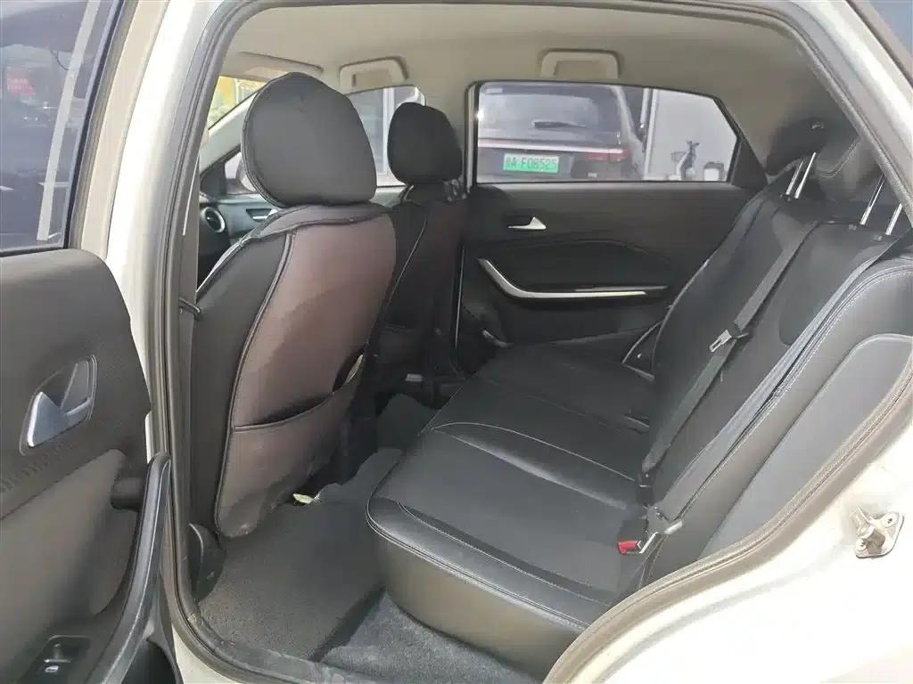 Chery Tiggo 3x 2020 Premium Edition 1.5L CVT Deluxe Edition — миниатюра 5