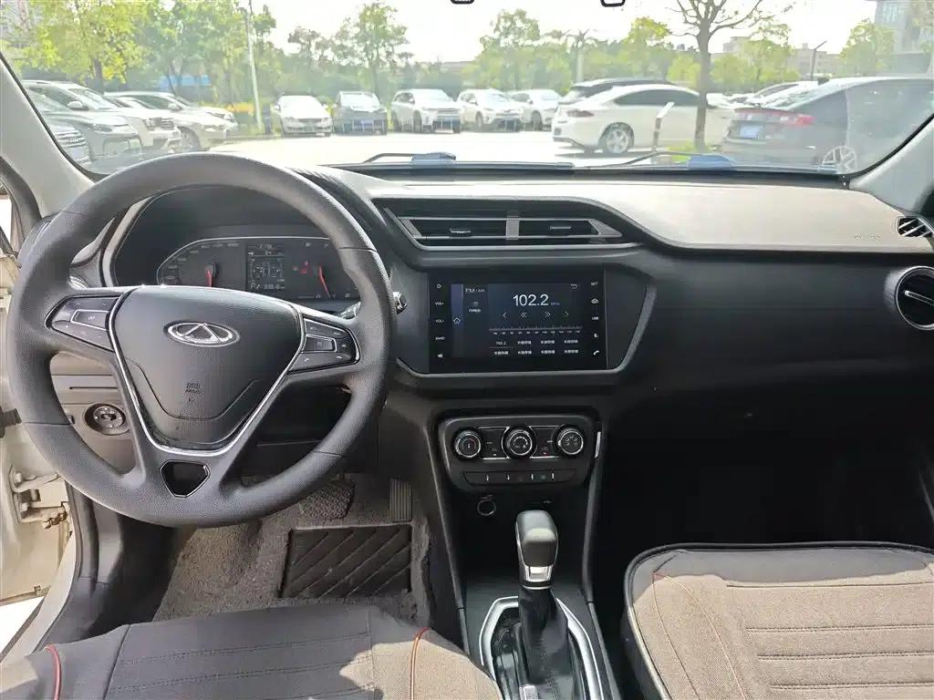 Chery Tiggo 3x 2020 Premium Edition 1.5L CVT Deluxe Edition — миниатюра 6