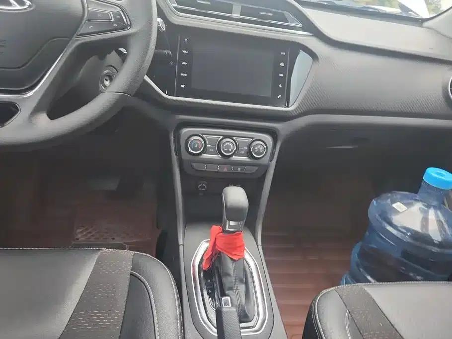 Chery Tiggo 3x 2020 Premium Edition 1.5L CVT Deluxe Edition — миниатюра 16
