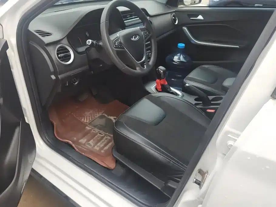 Chery Tiggo 3x 2020 Premium Edition 1.5L CVT Deluxe Edition — миниатюра 9