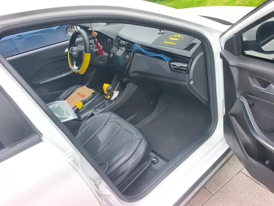 Chery Tiggo 3x 2024 1.5L CVT Premium Edition — миниатюра 8