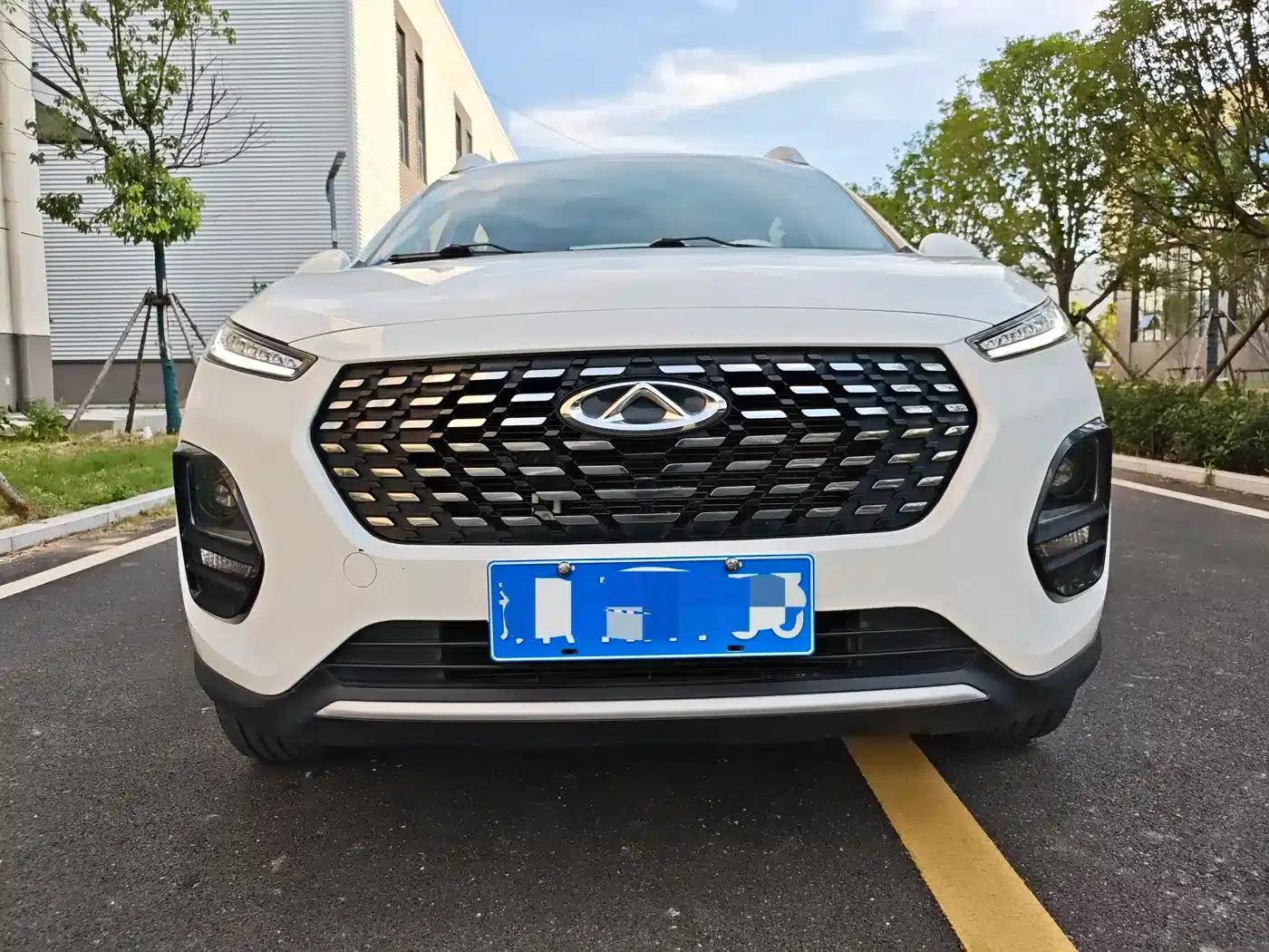 Chery Tiggo 3x 2022 PLUS 1.5L CVT Joyful Red Date Edition II — миниатюра 2