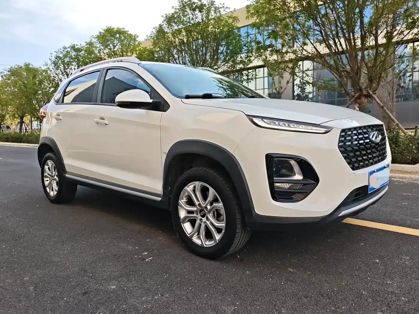 Chery Tiggo 3x 2022 PLUS 1.5L CVT Joyful Red Date Edition II — миниатюра 3