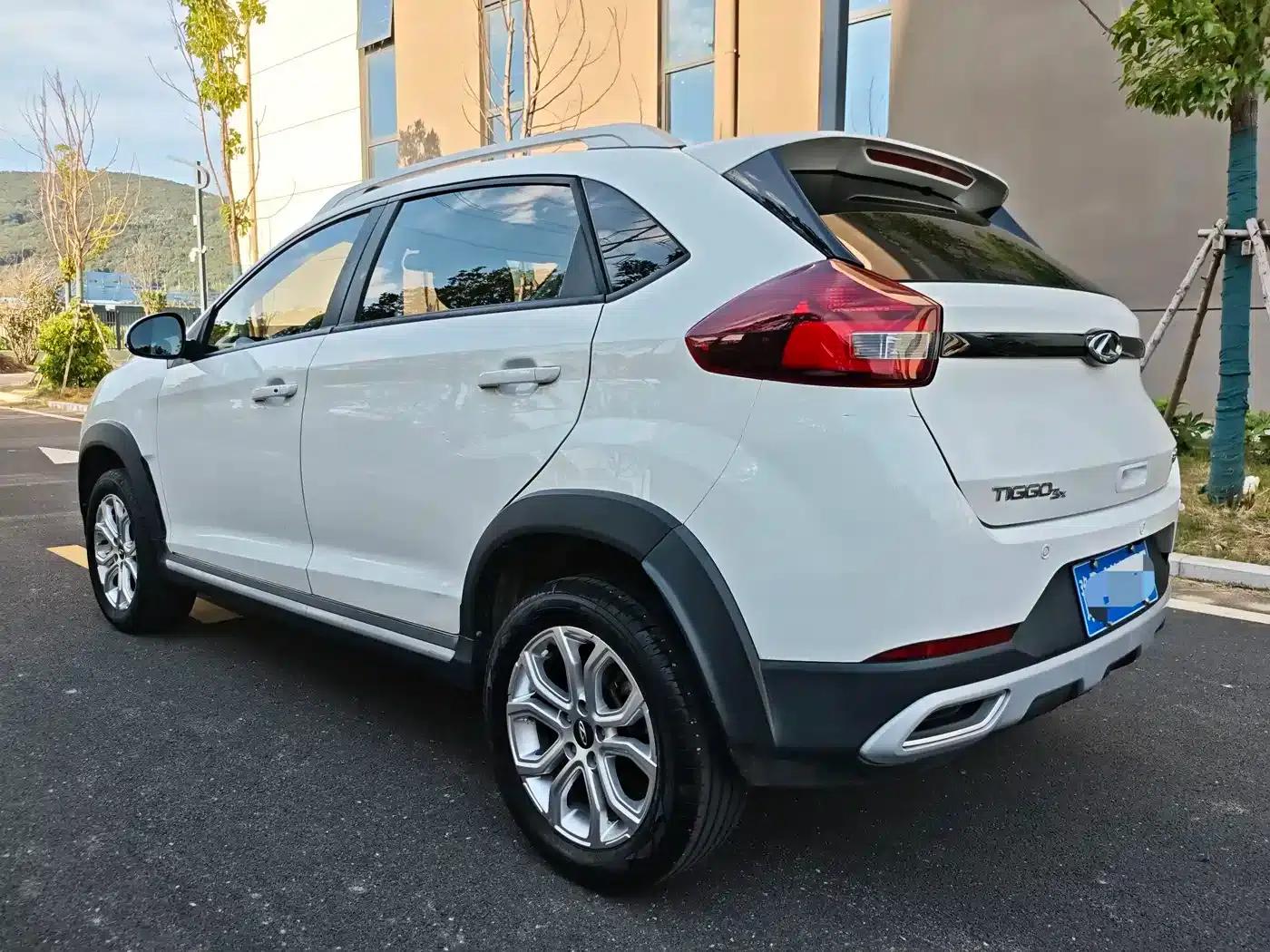 Chery Tiggo 3x 2022 PLUS 1.5L CVT Joyful Red Date Edition II — миниатюра 6
