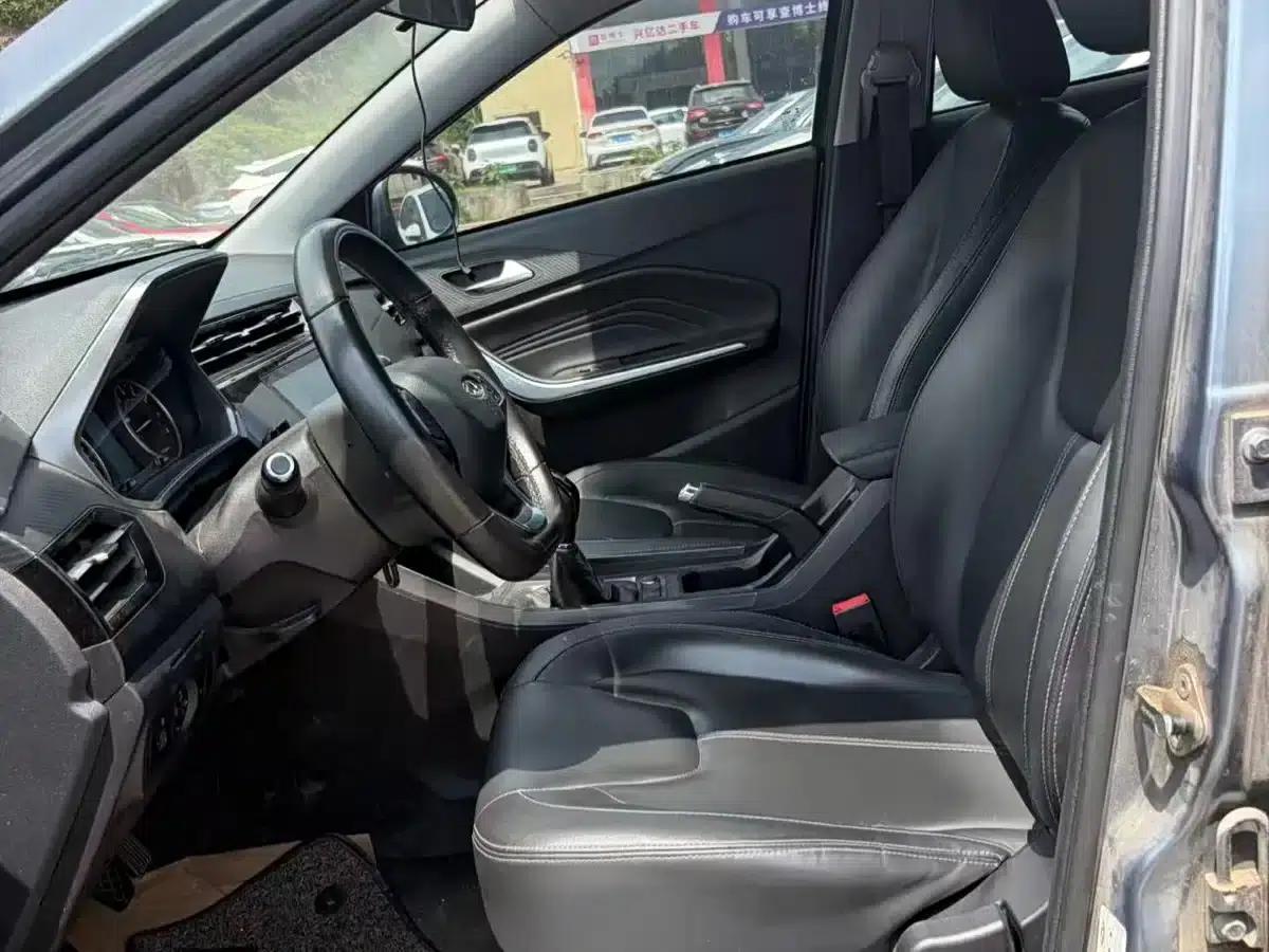 Chery Tiggo 3x 2021 PLUS 1.5L Manual Delightful Red Date Edition — миниатюра 3