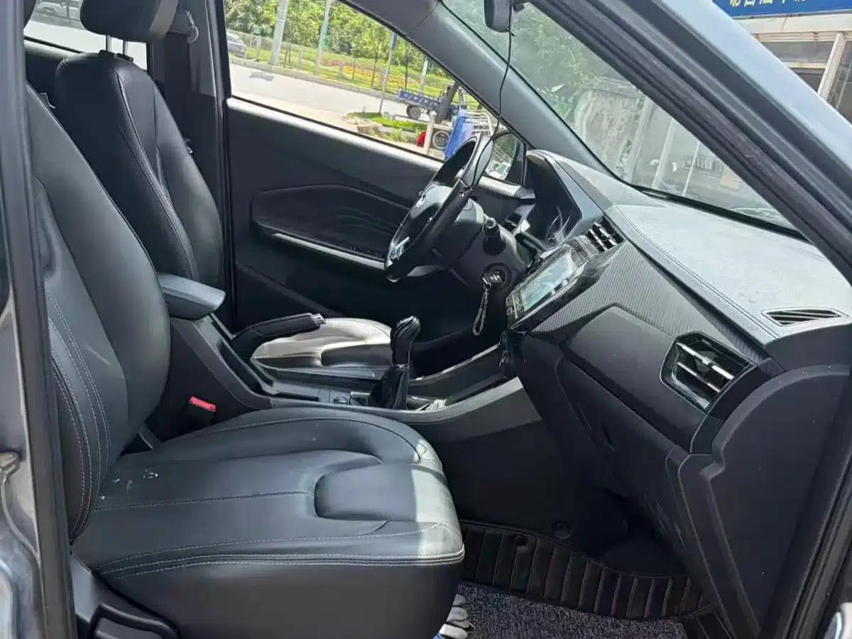 Chery Tiggo 3x 2021 PLUS 1.5L Manual Delightful Red Date Edition — миниатюра 7