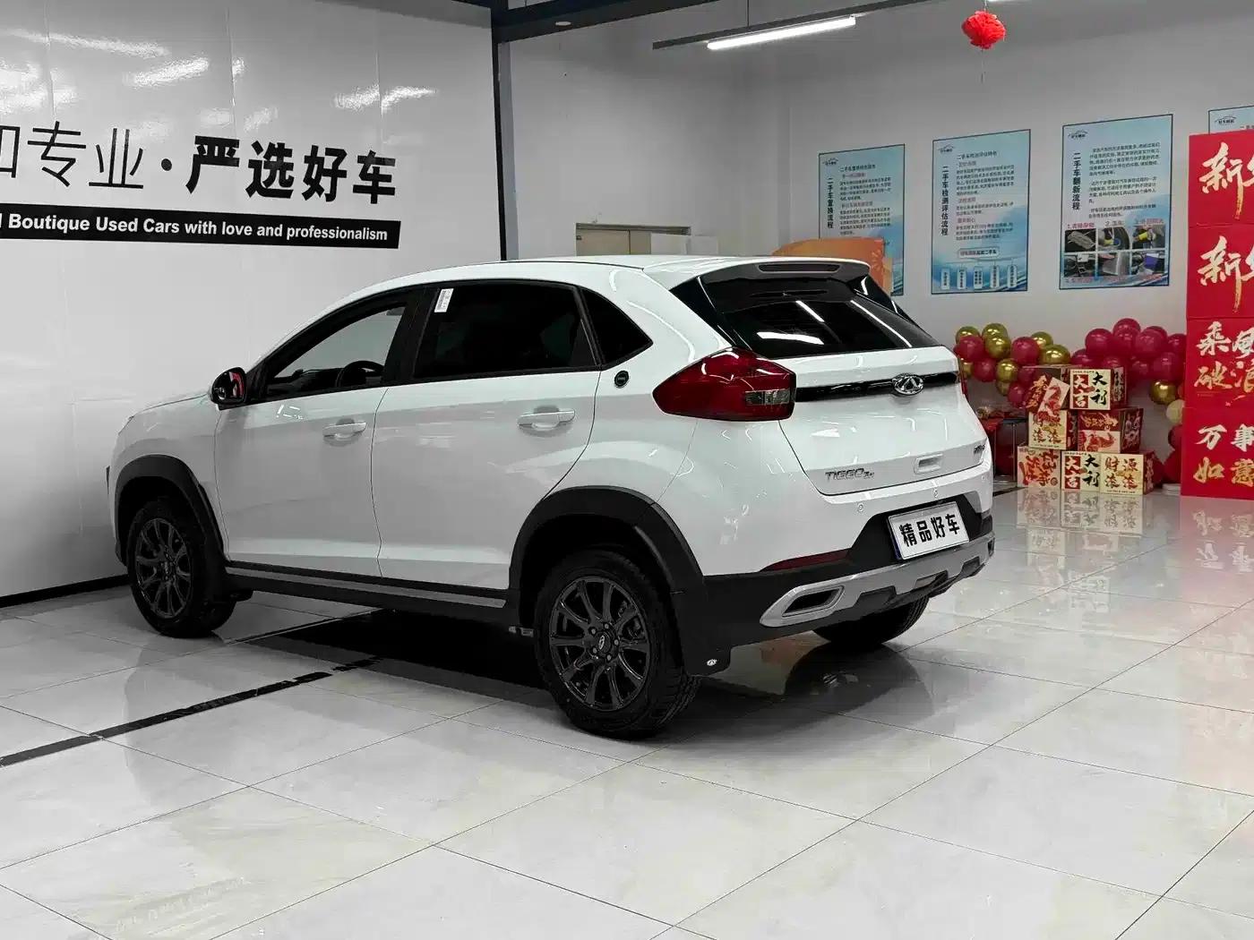 Chery Tiggo 3x 2024 1.5L CVT Premium Edition — миниатюра 4