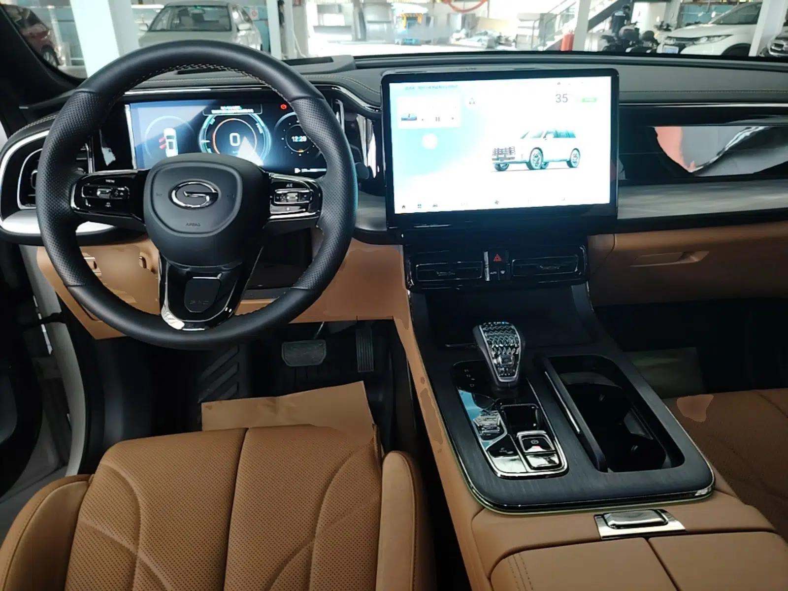 GAC Trumpchi ES9 2024 PHEV 143km Traveler Max — миниатюра 17