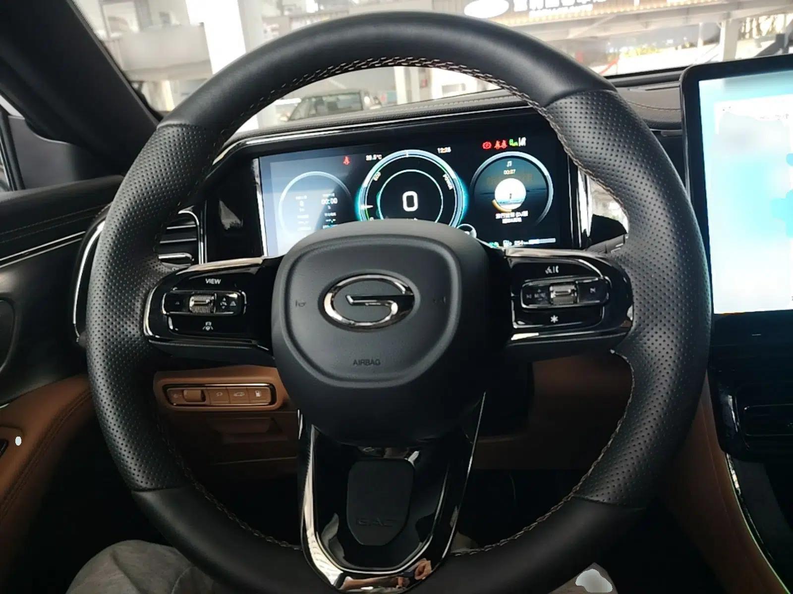 GAC Trumpchi ES9 2024 PHEV 143km Traveler Max — миниатюра 18