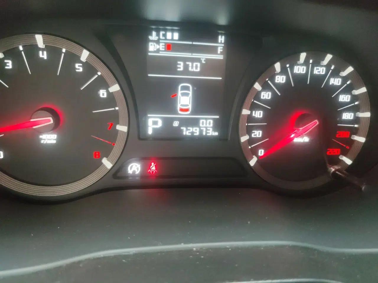 GAC Trumpchi GA6 2015 1.8T DCT Elite Model — миниатюра 12