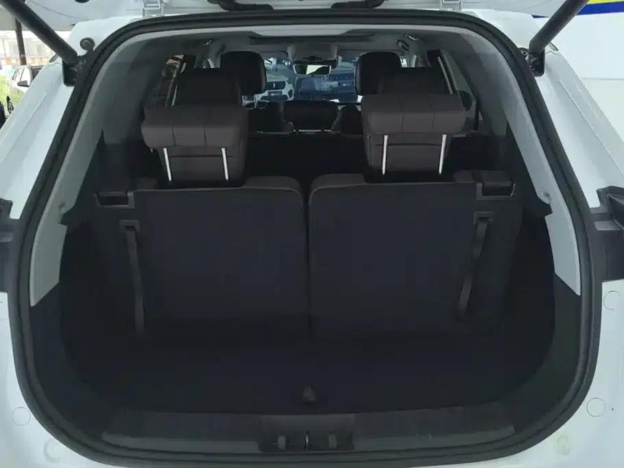Chery Tiggo 8 PRO 2024 Champion Edition 290T 2WD Peak Edition 7-Seater — миниатюра 4