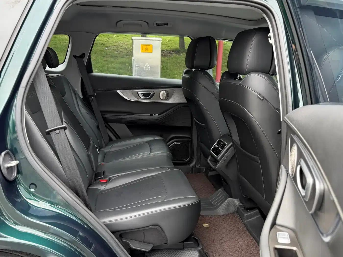 Chery Tiggo 8 PRO 2025 290T 2WD Luxury Edition — миниатюра 12