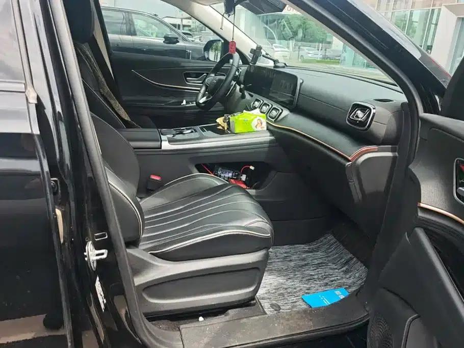 Chery Tiggo 9 2023 2.0T Dual-Clutch Two-Wheel Drive Leading Edition 5-Seater — миниатюра 8
