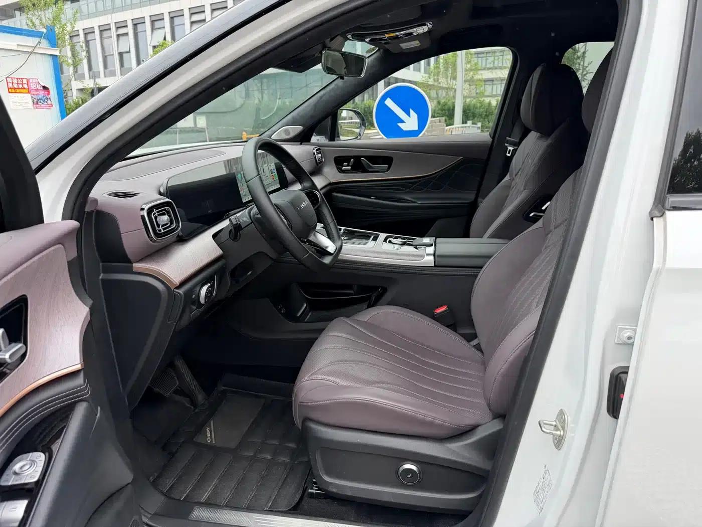 Chery Tiggo 9 2025 2.0T Automatic 2WD Premium Edition 5-seater — миниатюра 4