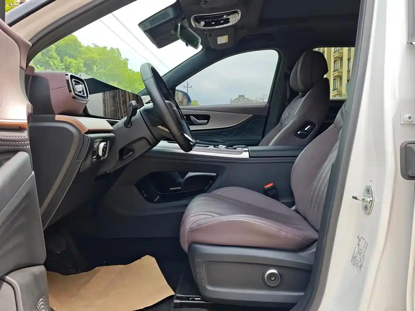 Chery Tiggo 9 2025 2.0T Dual-Clutch Two-Wheel Drive Luxury Edition 5-Seater — миниатюра 5