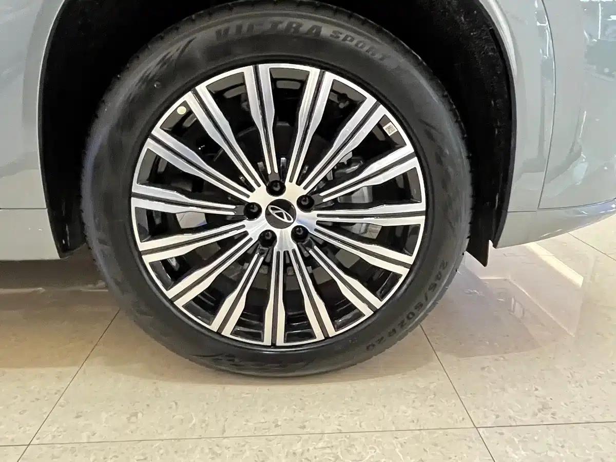 Chery Tiggo 9 2027 2.0T Dual-Clutch Two-Wheel Drive Luxury Edition — миниатюра 12