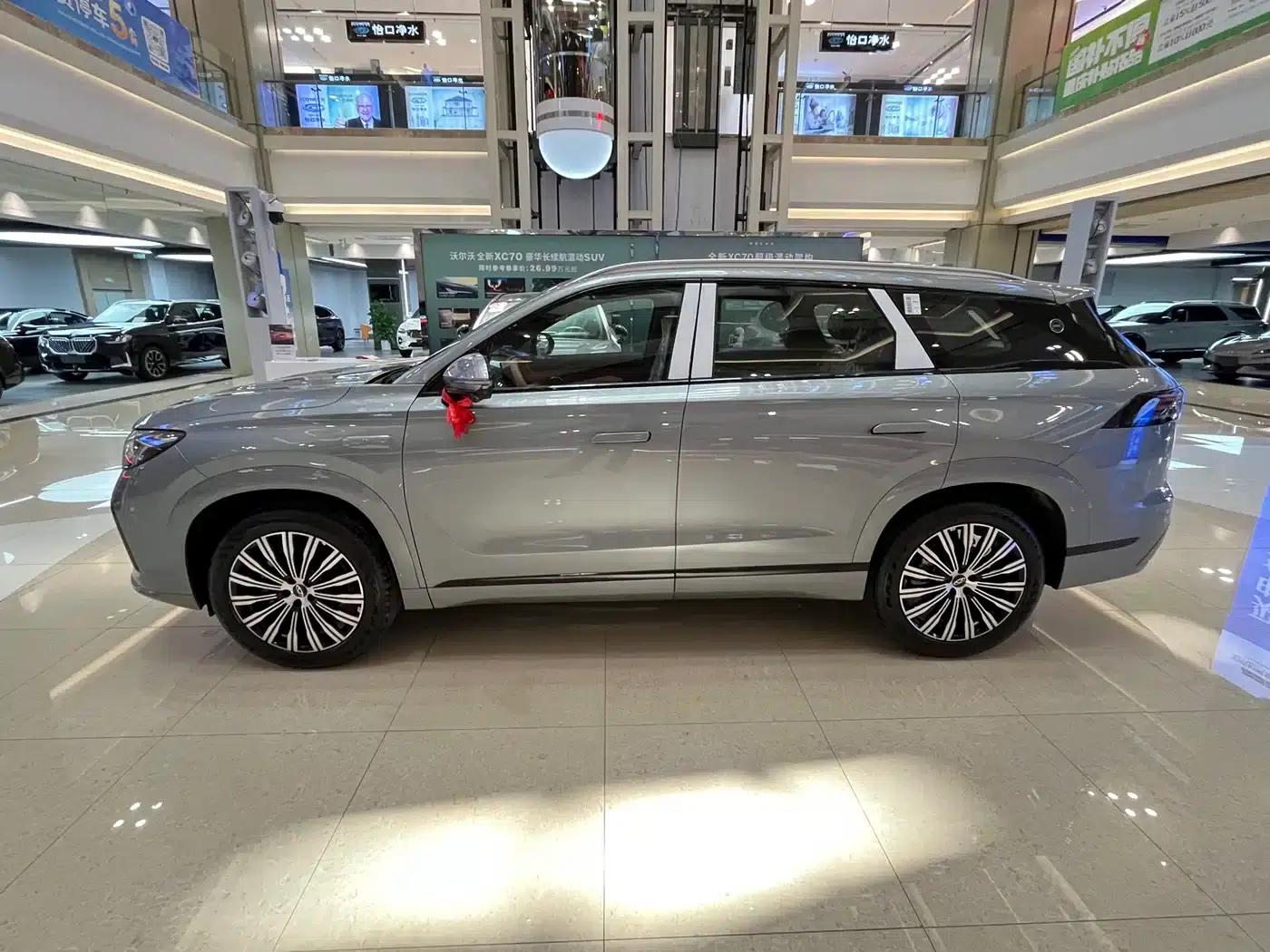 Chery Tiggo 9 2027 2.0T Dual-Clutch Two-Wheel Drive Luxury Edition — миниатюра 4