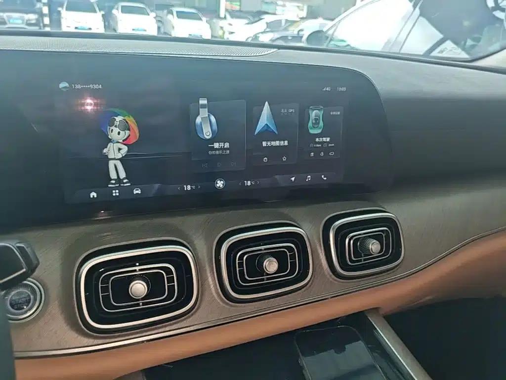 Chery Tiggo 9 2023 2.0T Automatic 4WD Premium Edition 5-seater — миниатюра 13