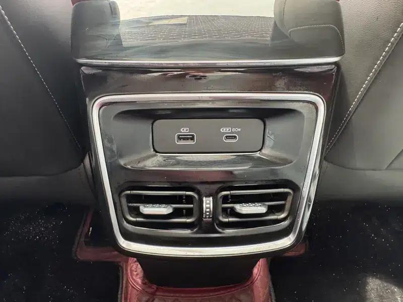 Jetour X70 PLUS 2023 1.6T DCT Strongest PLUS 5-seater — миниатюра 13