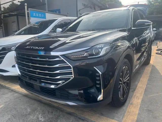 Jetour X70 PLUS 2022 1.5T CVT Premium Edition 7-seater