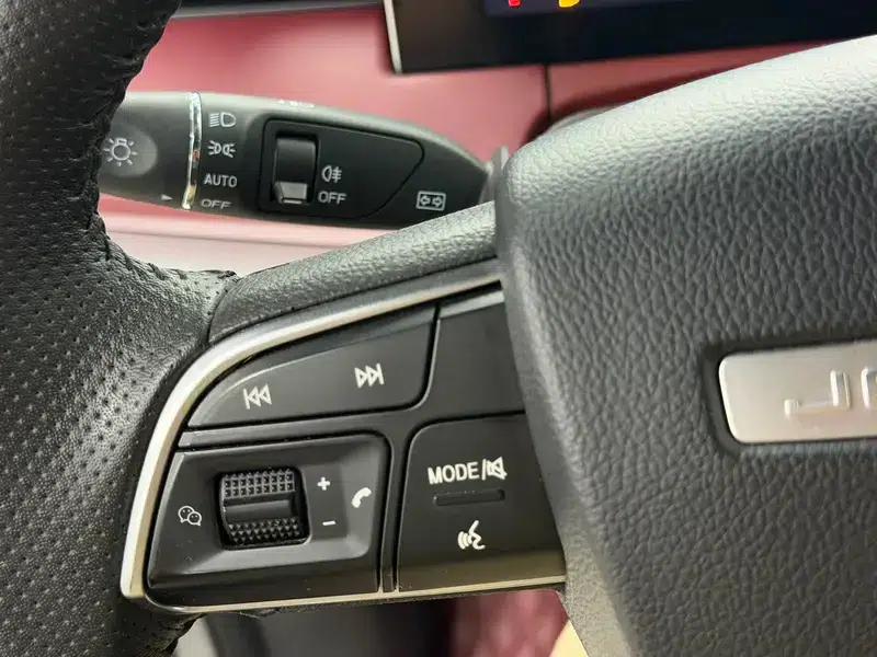 Jetour X70 PLUS 2023 1.5T DCT Warrior PLUS 7-seater — миниатюра 16