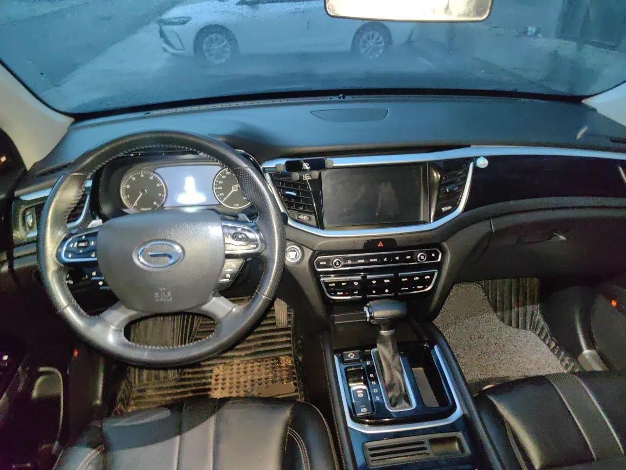 GAC Trumpchi GS7 2017 280T Two-Wheel Drive Luxury Model — миниатюра 9