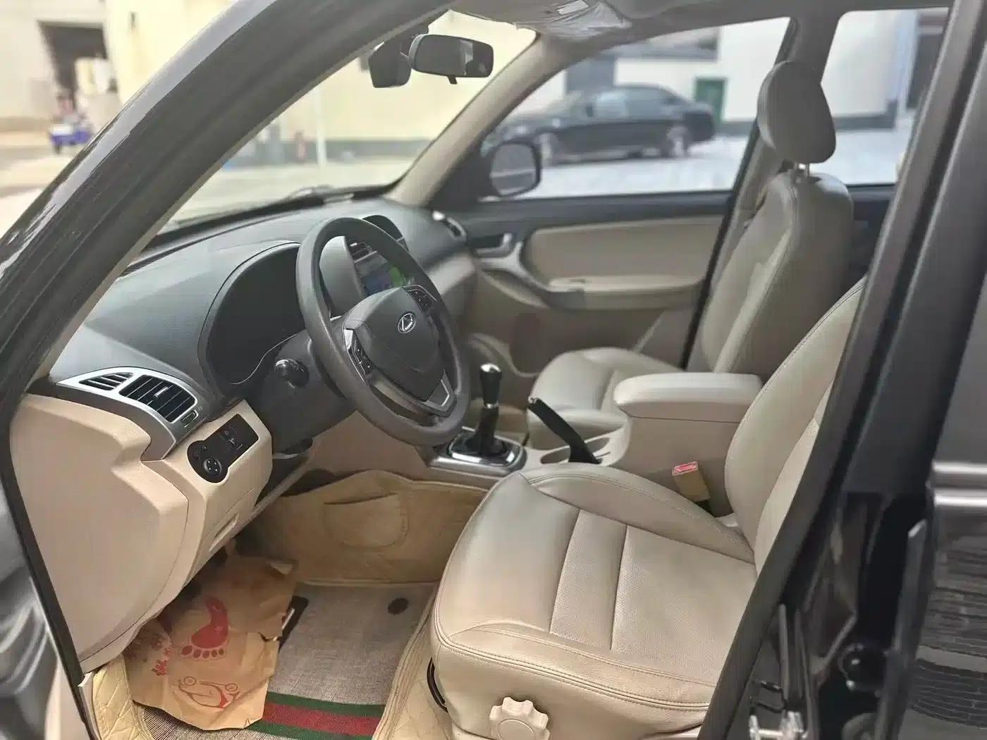Chery Tiggo 3 2014 1.6L Manual Smart Edition — миниатюра 9