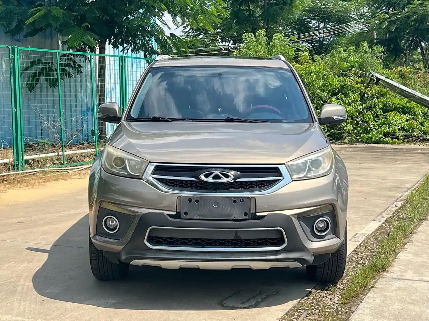 Chery Tiggo 3 2015 1.6L CVT Smart Sport Edition — миниатюра 2