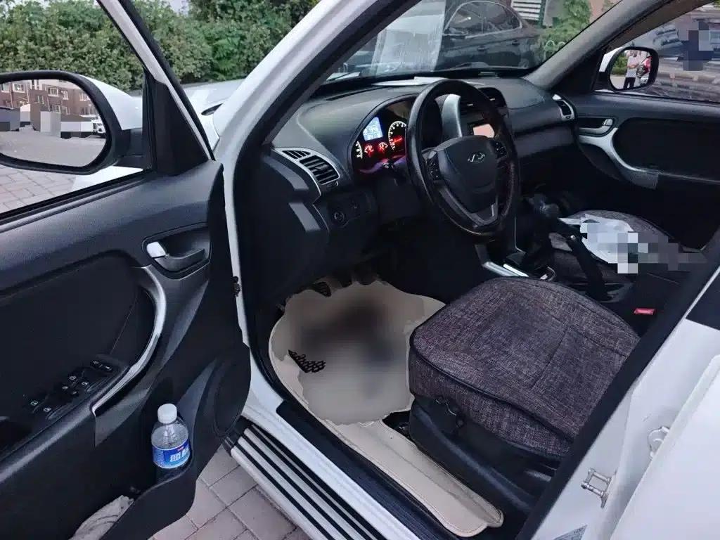 Chery Tiggo 3 2015 1.6L Manual Smart Sport Edition — миниатюра 13