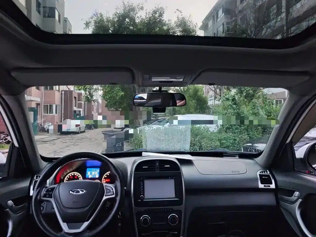 Chery Tiggo 3 2015 1.6L Manual Smart Sport Edition — миниатюра 15