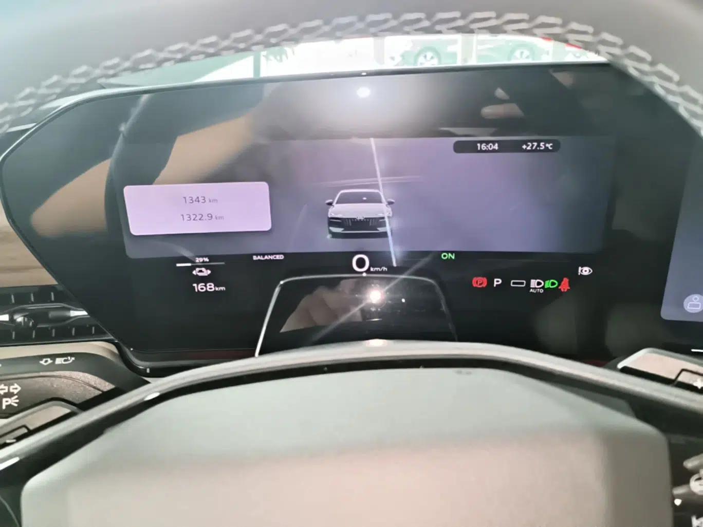 Audi A6L e-tron 2026 Model First Launch Qiankun Smart Driving Edition — миниатюра 14