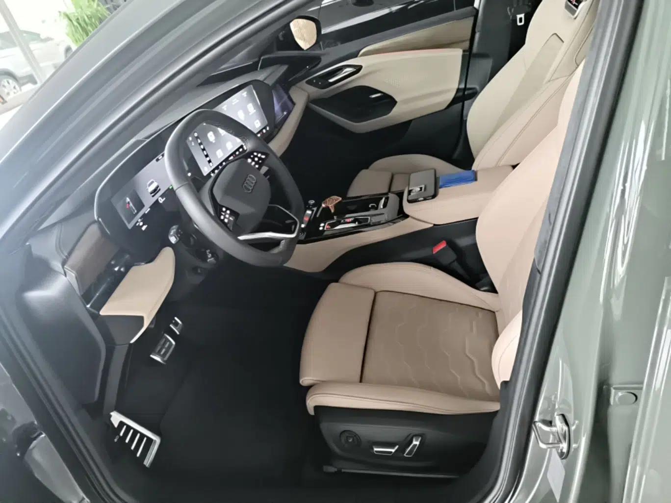 Audi A6L e-tron 2026 Model First Launch Qiankun Smart Driving Edition — миниатюра 17