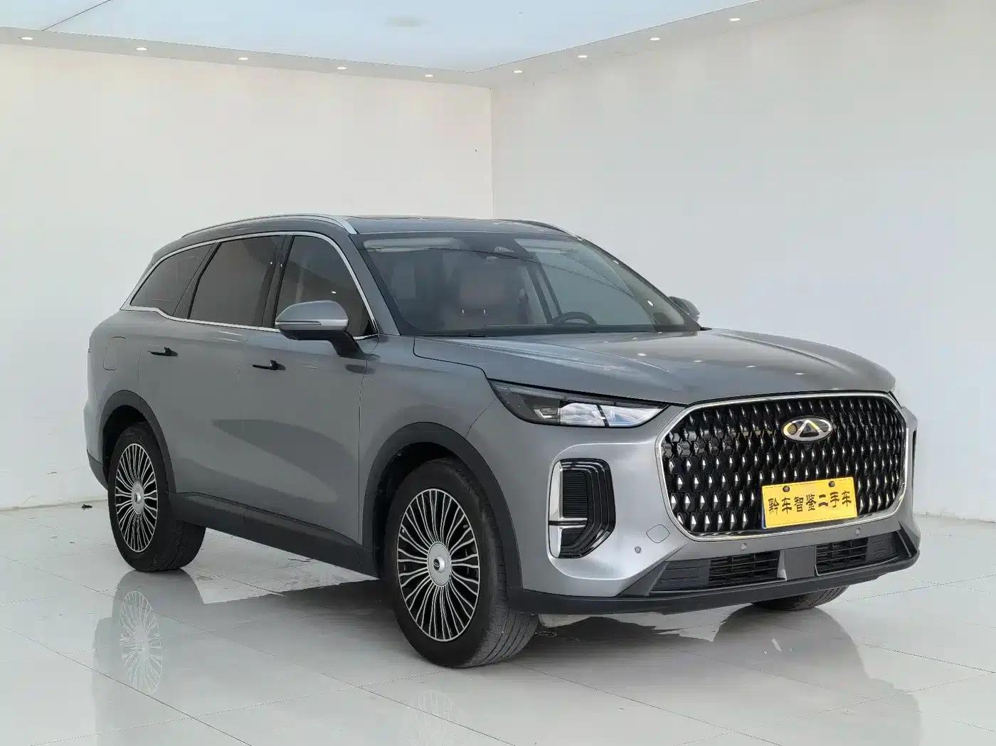 Chery Tiggo 8L 2024 2.0T 2WD Premium Edition 5-seater — миниатюра 3