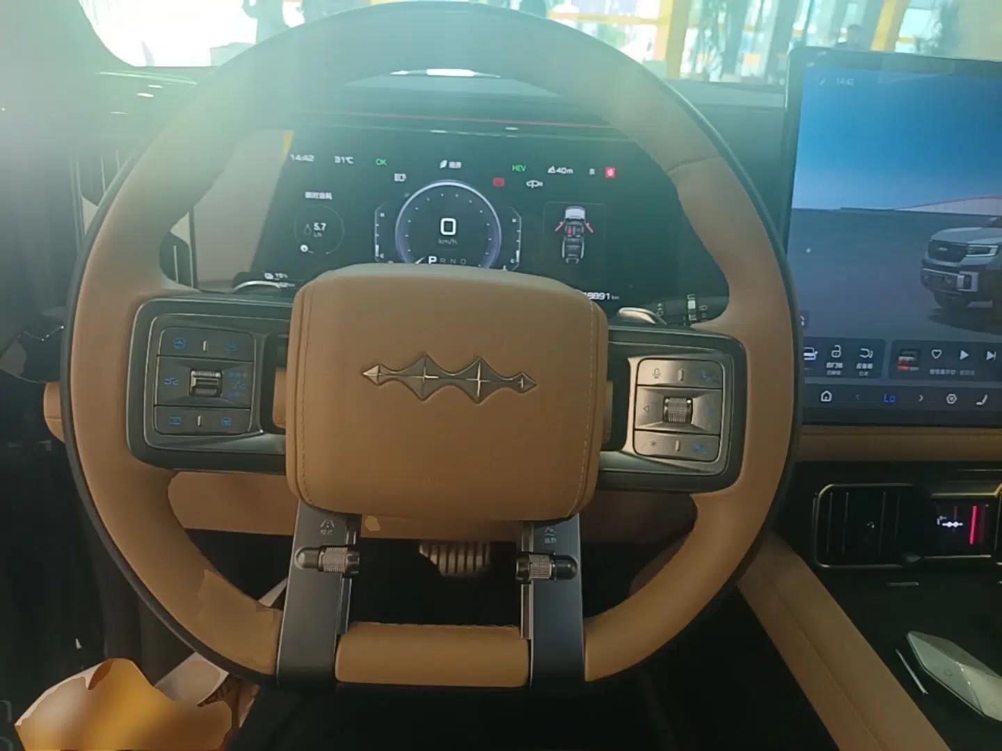 Formula Leopard 8 2025 Smart & Brave Flagship Edition 7 Seats — миниатюра 18
