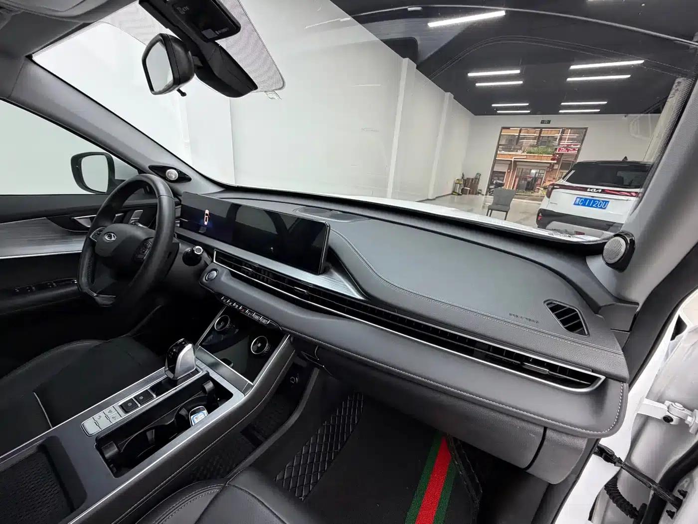 Chery Tiggo 7 PLUS 2022 1.5T CVT Luxury+ — миниатюра 15