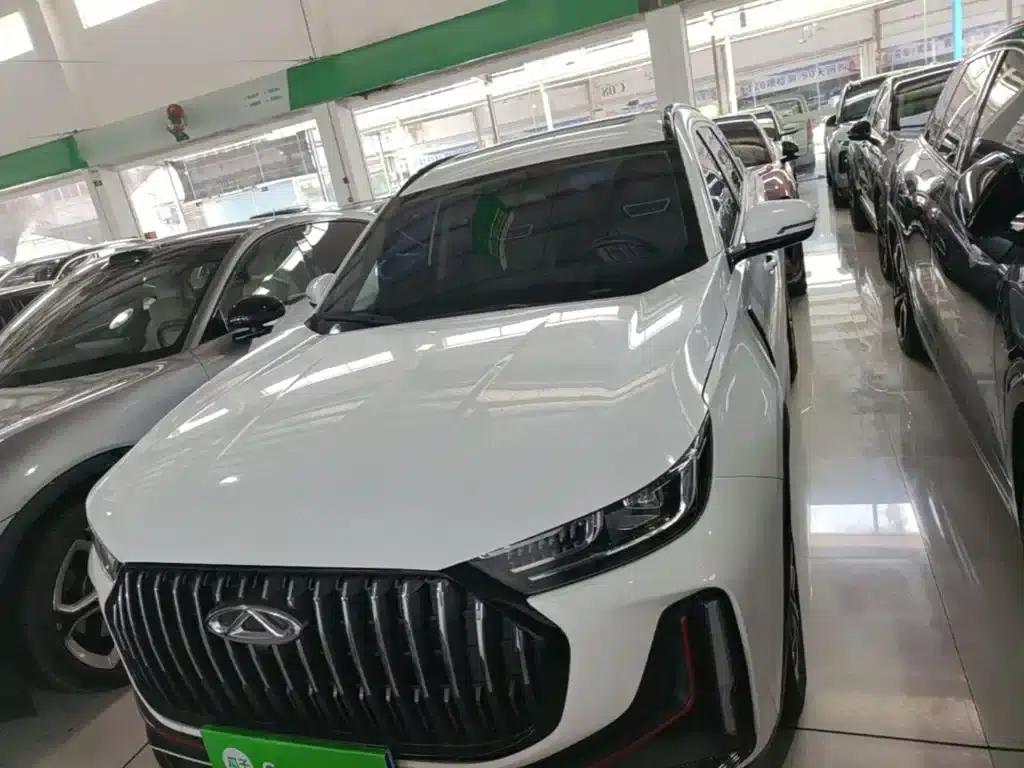 Chery Tiggo 7 PLUS 2023 Facelift 1.6TGDI DCT Luxury Edition — миниатюра 3