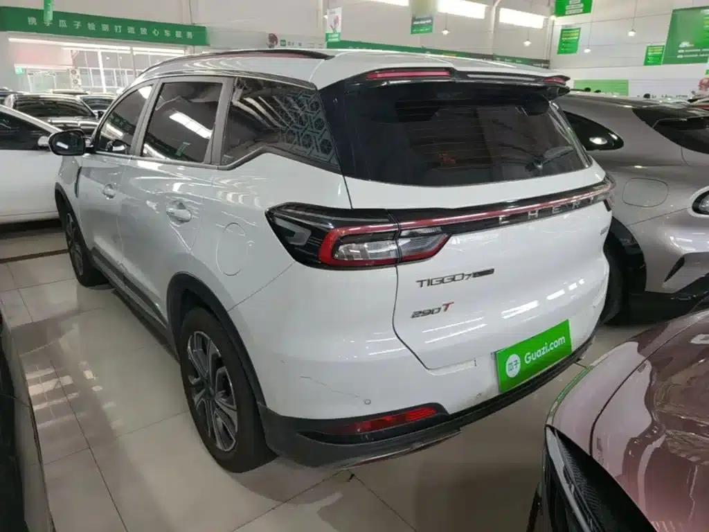 Chery Tiggo 7 PLUS 2023 Facelift 1.6TGDI DCT Luxury Edition — миниатюра 5