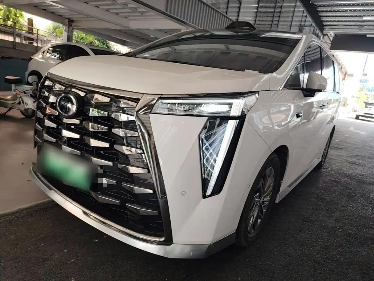 GAC Trumpchi Xiangwang M8 2025 Kunkun Series Ultra First-Class Cabin — миниатюра 1
