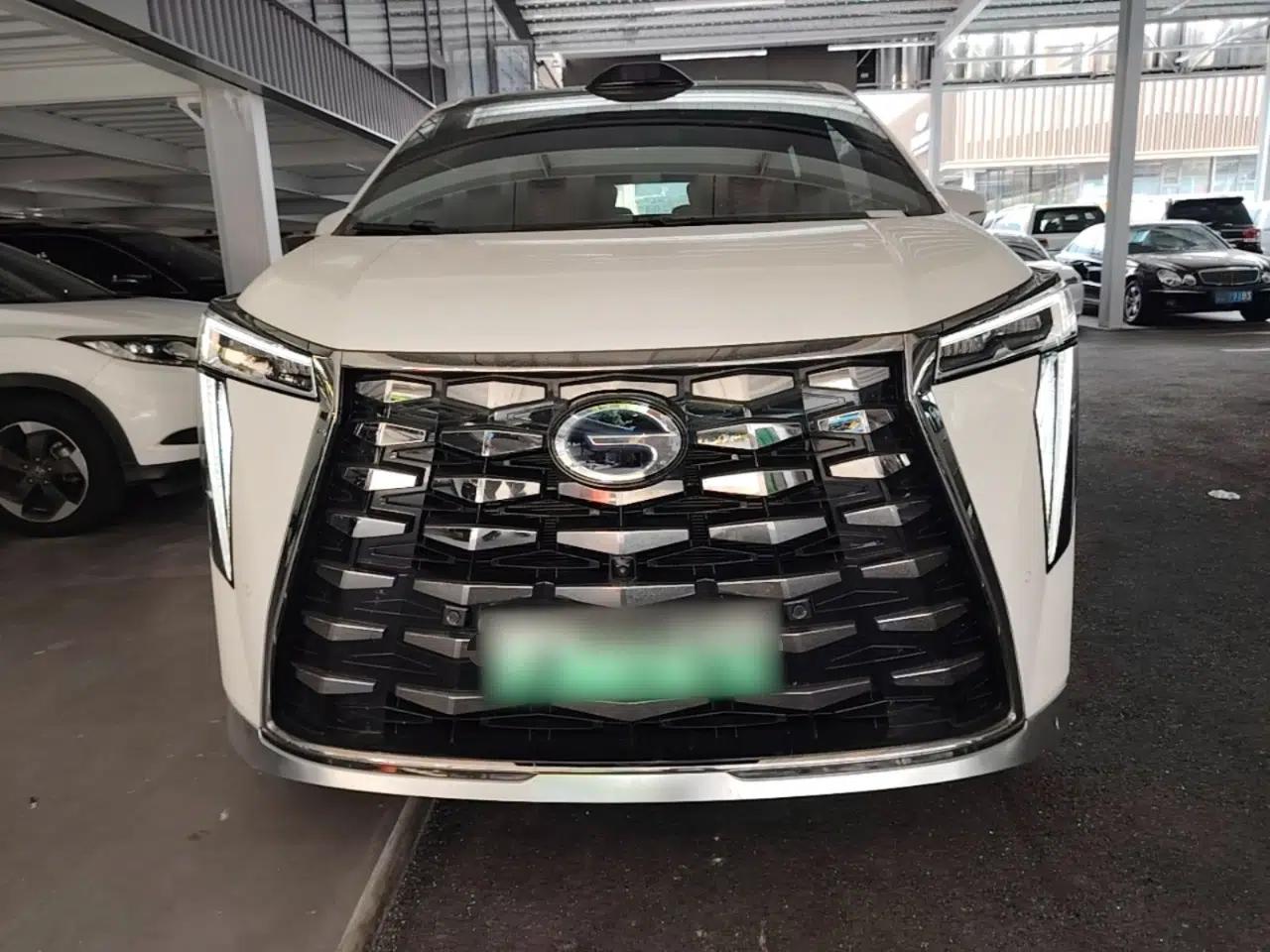 GAC Trumpchi Xiangwang M8 2025 Kunkun Series Ultra First-Class Cabin — миниатюра 2